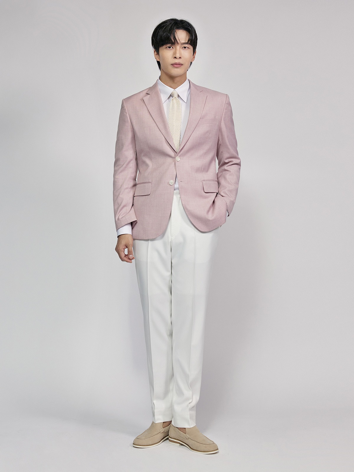 mans pink suit [rental]